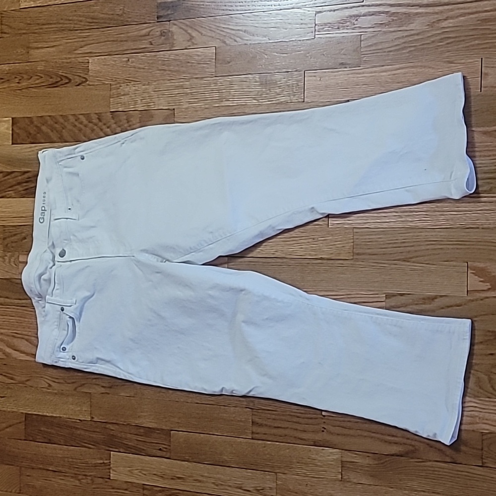 GAP 1969 White Jeans - size 16/33r